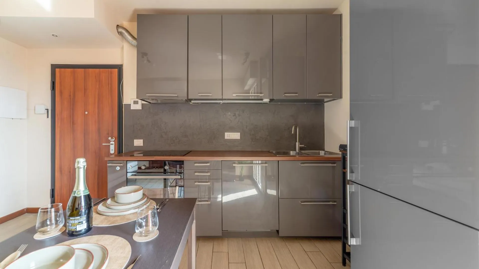 Cos54 - Exclusive Apartment - Milan 0*,  Italie